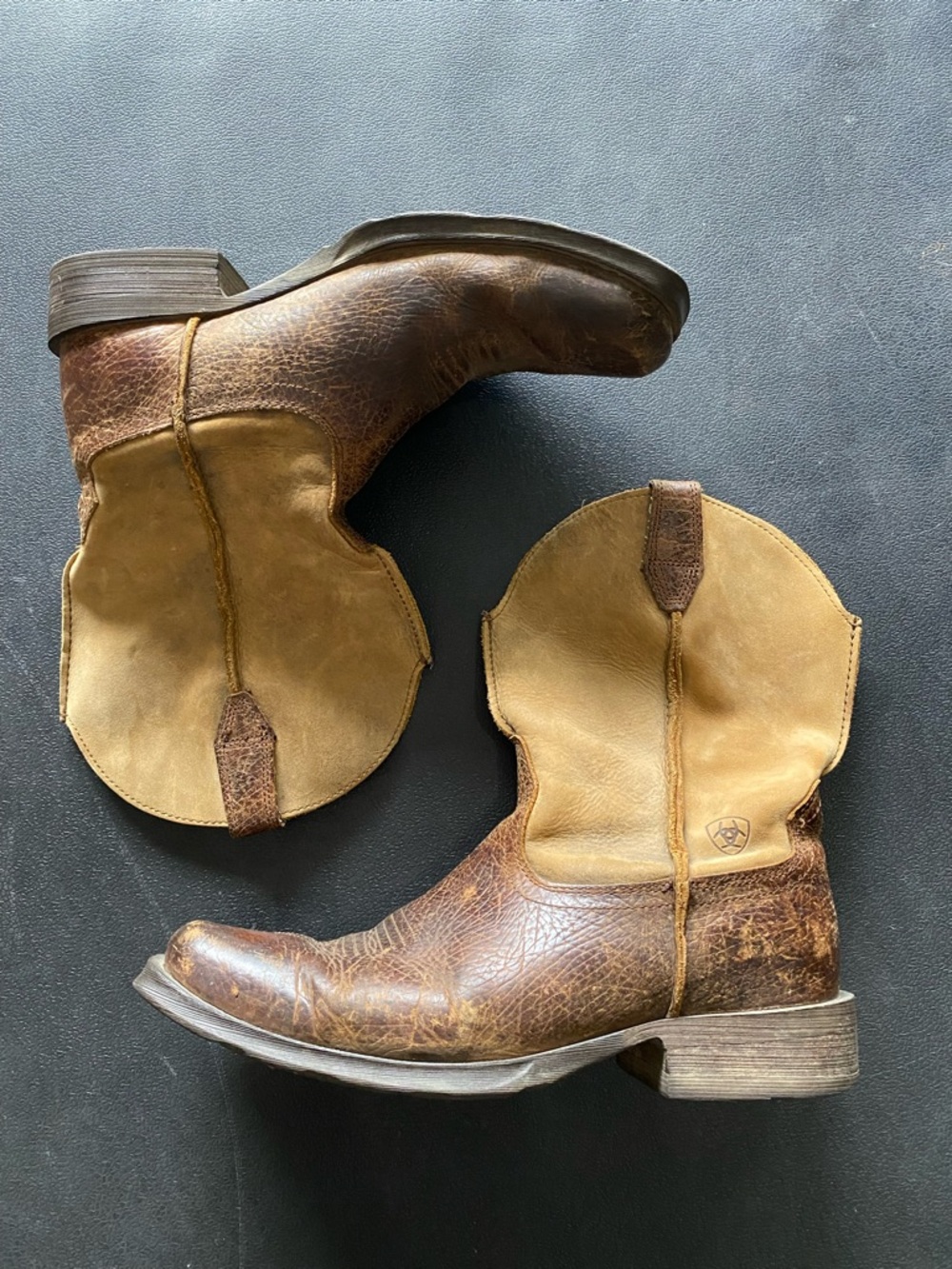 Ariat Rambler Cowboy Boots